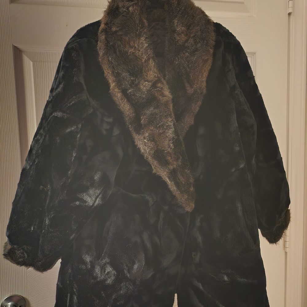 Elegant Black and Brown Teddy Jacket